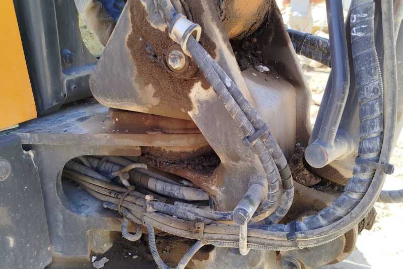 OmecoHub - Immagine CASE CX60C